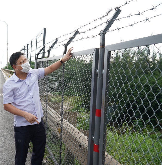 Uông Bí: Dựng rào sắt giữ vững phòng tuyến chống dịch