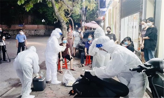 Chùm COVID-19 cộng đồng chưa rõ nguồn lây ở Hà Nam tiếp tục tăng mạnh