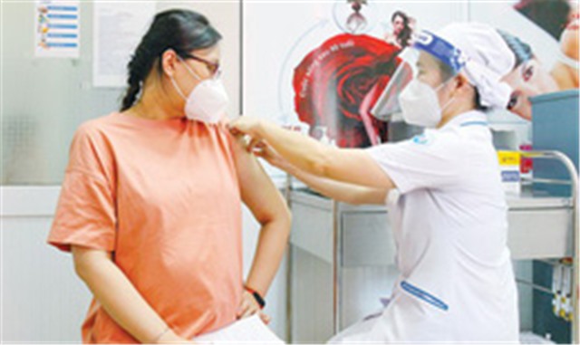 Tiêm Vacxin phòng Covid-19 đợt 13 trên địa bàn thành phố