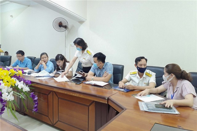 Hỗ trợ người lao động, người sử dụng lao động gặp khó khăn do dịch Covid-19