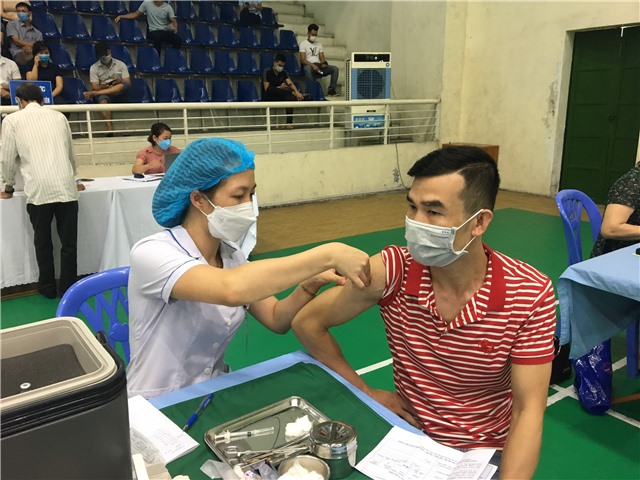 Triển khai tiêm trên 17.100  liều vắc xin Covid-19 cho CBCN các đơn vị ngành Than