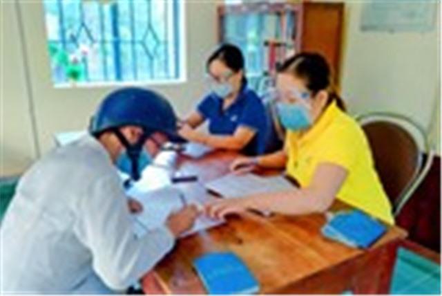 Có quy định số người trong hộ gia đình được hỗ trợ khó khăn?