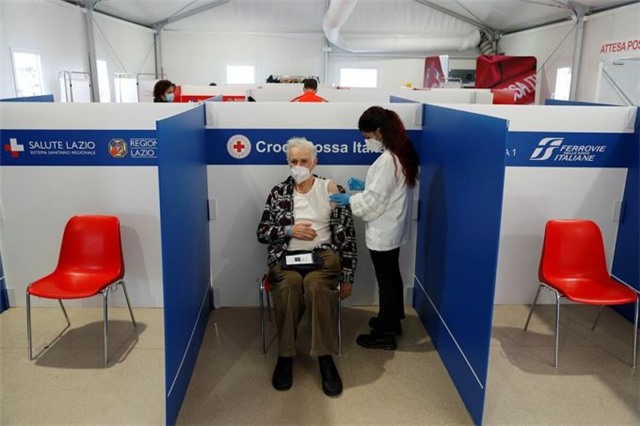 Người tiêm đủ vaccinen có gặp di chứng hậu Covid-19?