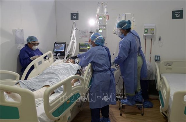 Số ca mắc mới COVID-19 tại nhiều nước ghi nhận "kỷ lục buồn"