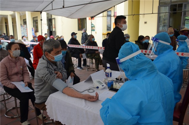 Ngày 19/1: Quảng Ninh ghi nhận 299 ca F0, giảm 67 ca so với hôm qua
