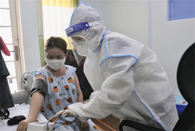 Mấy ngày Tết, lỡ nhiễm COVID-19, xử lý ra sao?