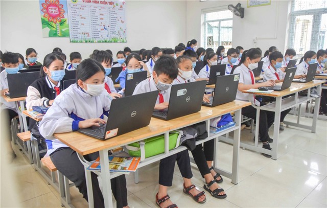 Đào tạo nguồn "nhân lực số" và xây dựng "công dân số"