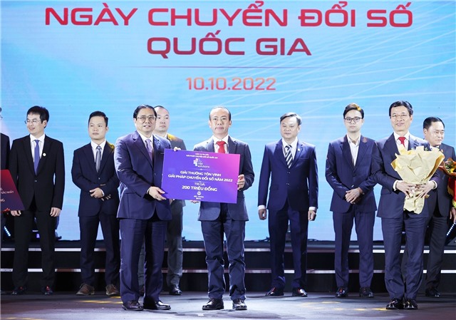 Chuyển đổi số: Chuyển cuộc đời - đổi tương lai