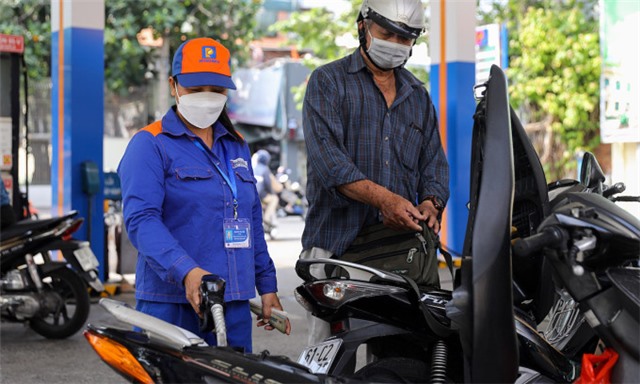 Giá xăng, dầu tiếp tục tăng