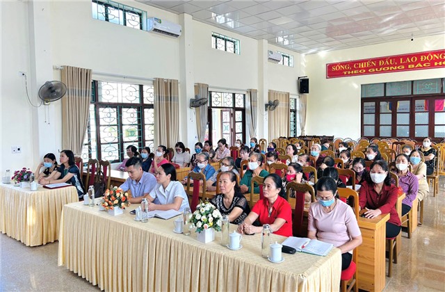 Hội LHPN - Trạm Y tế phường Thanh Sơn: Truyền thông về mất cân bằng giới tính khi sinh, chính sách DS-KHHGĐ 