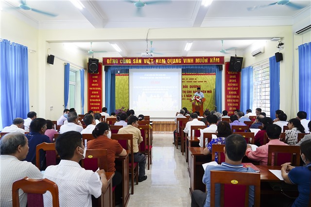 Truyền thông cộng đồng về xây dựng, thực hiện hương ước, quy ước; quy định xét tặng danh hiệu gia đình văn hoá, khu dân cư văn hoá 