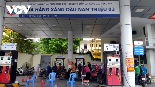 Giá xăng đồng loạt tăng từ 15h00 chiều nay