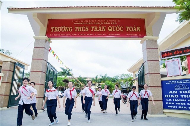 Trường THCS Trần Quốc Toản - 40 năm thắp lửa tri thức, chắp cánh ước mơ