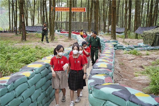 Học sinh các trường TH – THCS tham quan Căn cứ chiến đấu khu vực phòng thủ thành phố năm 2022