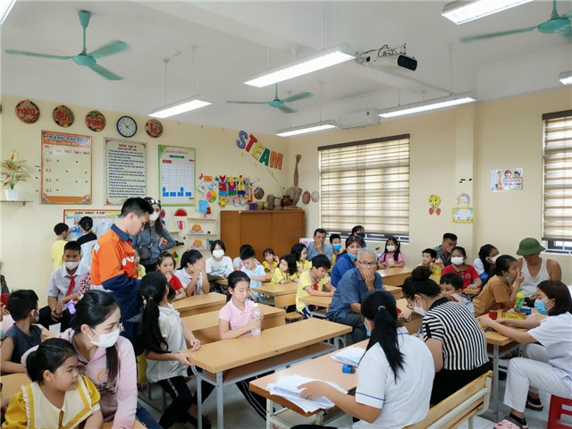 Thành phố Uông Bí nâng cao tỷ lệ tiêm vắc-xin phòng Covid-19 cho học sinh