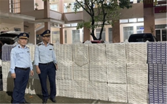 Phát hiện vụ vận chuyển 15.000 gói thuốc lá điếu ngoại nhập lậu