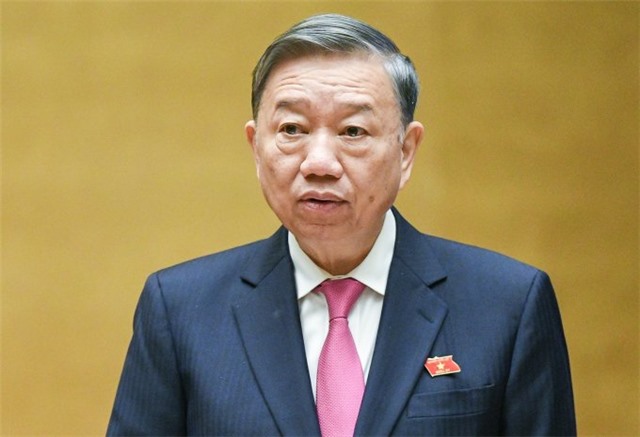 'Bổ sung nơi sinh vào hộ chiếu không phát sinh chi phí'