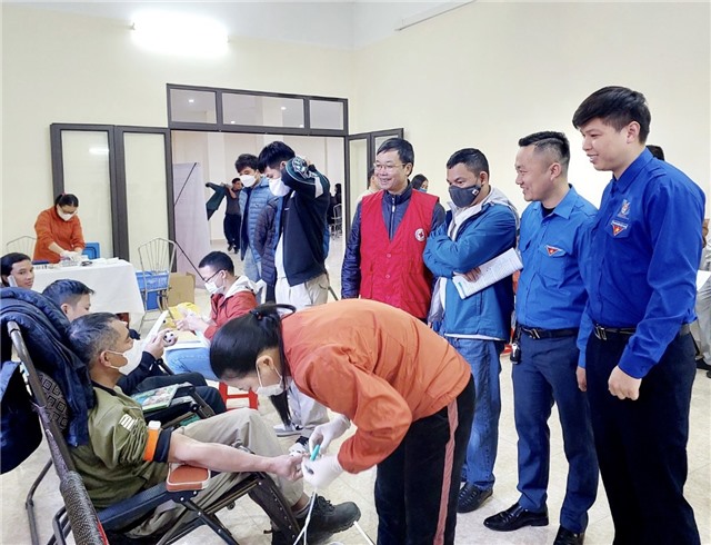 Công ty Nhiệt điện Uông Bí tổ chức chương trình hiến máu nhân đạo Tuần lễ hồng EVN lần thứ VIII