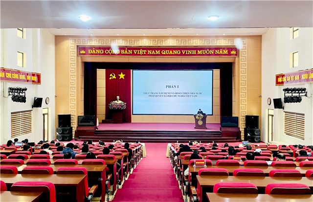 Đảng bộ Khối Chính quyền quán triệt các Nghị quyết của Trung ương, Tỉnh ủy Quảng Ninh và Thành ủy Uông Bí