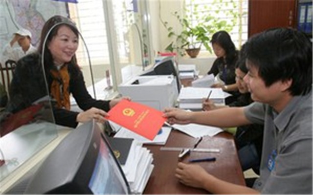 Có được đăng ký quyền sử dụng phần đất chênh lệch so với sổ đỏ?