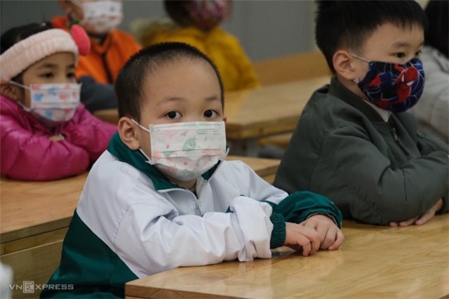 Đề nghị rút ngắn thời gian cách ly giáo viên, học sinh F1