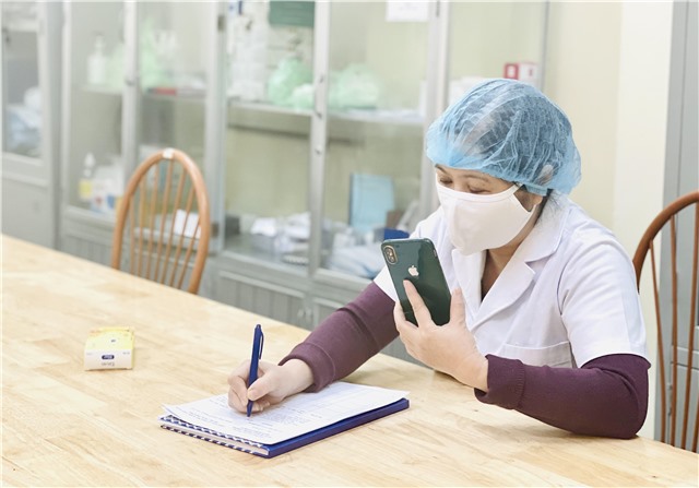 Trạm trưởng Trạm Y tế hết lòng chống dịch Covid - 19