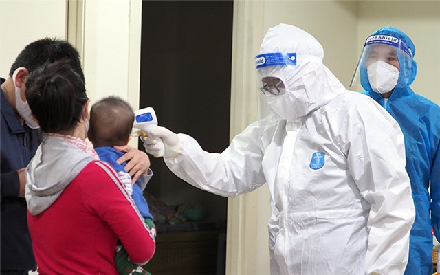 Tất cả hướng dẫn về theo dõi sức khoẻ của Bộ Y tế mà F0 điều trị tại nhà cần biết