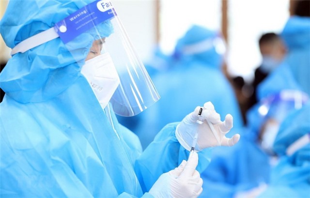 Chiều 19/3: Chuẩn bị tiêm vaccine phòng COVID-19 cho trẻ từ 5-11 tuổi; nghiên cứu tiêm mũi 4 và trẻ dưới 5 tuổi