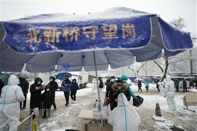 Trung Quốc ghi nhận 2 ca tử vong do COVID-19 đầu tiên trong hơn 1 năm