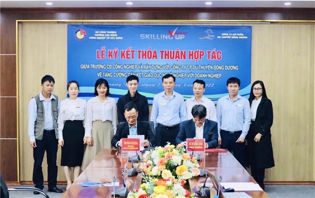 Trường Cao đẳng Công nghiệp và Xây dựng, Công ty CP du thuyền Đông Dương ký thoả thuận hợp tác