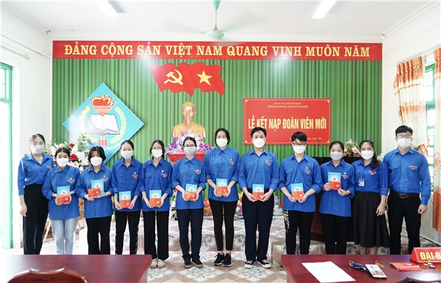 Đoàn TNCS Hồ Chí Minh phường Nam Khê kết nạp 54 đoàn viên mới -	lớp đoàn viên 91 năm thành lập Đoàn TNCS Hồ Chí Minh