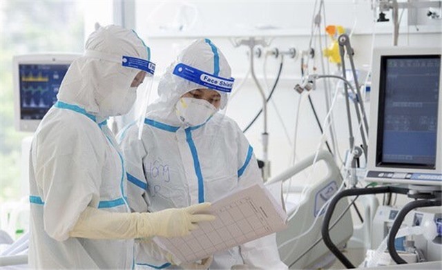 Sáng 30/3: Hơn 7,15 triệu người mắc COVID-19 đã khỏi; Theo dõi sức khoẻ F0 mang thai điều trị tại nhà thế nào?