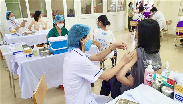 Tính đến ngày 3/3, thành phố Uông Bí đã tiêm 295.186 liều vắc xin phòng Covid-19 cho Nhân dân