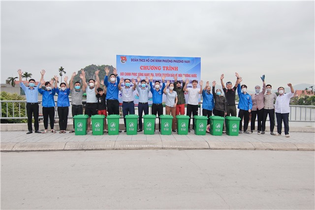 Đoàn phường Phương Nam tổ chức chương trình bơi chinh phục sông Hang Ma và tuyên truyền bảo vệ môi trường