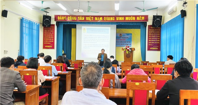 Tập huấn kỹ năng nâng cao chất lượng xây dựng, thực hiện Quy chế dân chủ ở cơ sở và Thoả ước lao động tập thể trong doanh nghiệp