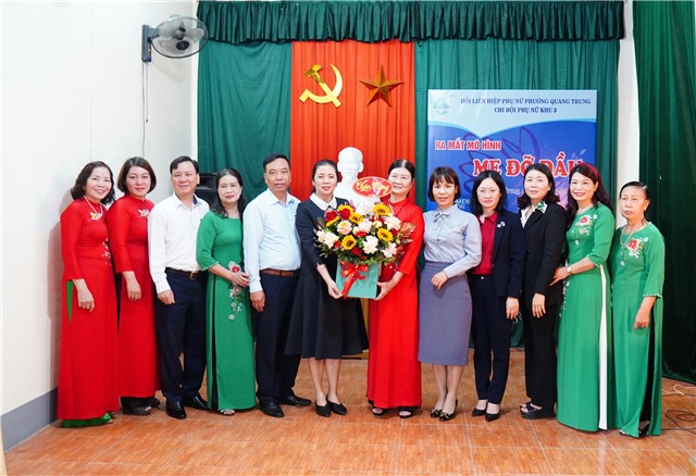 Hội LHPN phường Quang Trung ra mắt mô hình "mẹ đỡ đầu" 