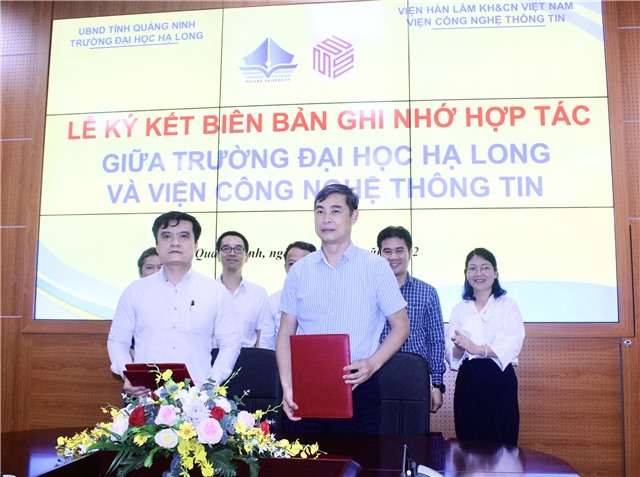 Lễ ký kết biên bản ghi nhớ hợp tác giữa Trường Đại học Hạ Long và Viện Công nghệ thông tin
