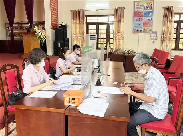 Ngân hàng chính sách xã hội TP Uông Bí thực hiện Nghị quyết số 11/NQ-CP của Chính phủ