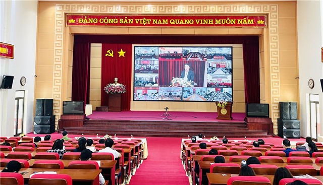 Hội nghị báo cáo viên Trung ương tháng 4/2022