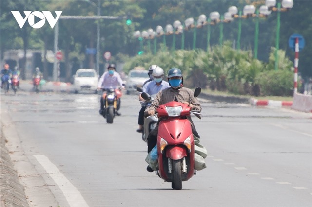 Thời tiết ngày 8/4: Bắc Bộ ngày nắng, Nam Bộ chiều tối và đêm có mưa rào