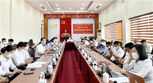 Hội nghị Báo cáo viên Trung ương tháng 5/2022