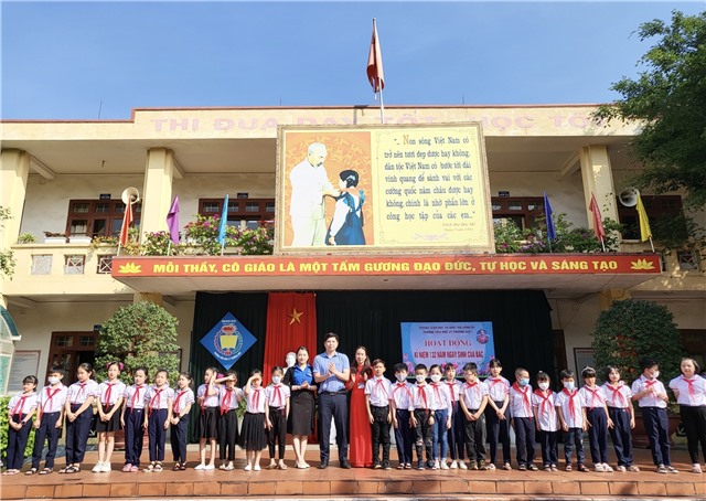 Trường tiểu học Lý Thường Kiệt: hoạt động ngoại khóa kỷ niệm 132 năm ngày sinh Chủ tịch Hồ Chí Minh