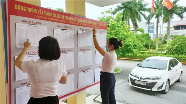 Các thôn, khu dân cư ra quân chỉnh trang đô thị, vệ sinh môi trường, hướng về ngày bầu cử Trưởng thôn, khu phố