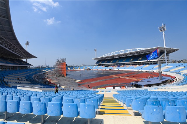 Cận cảnh sân khấu chuẩn bị Lễ khai mạc SEA Games 31 hoành tráng