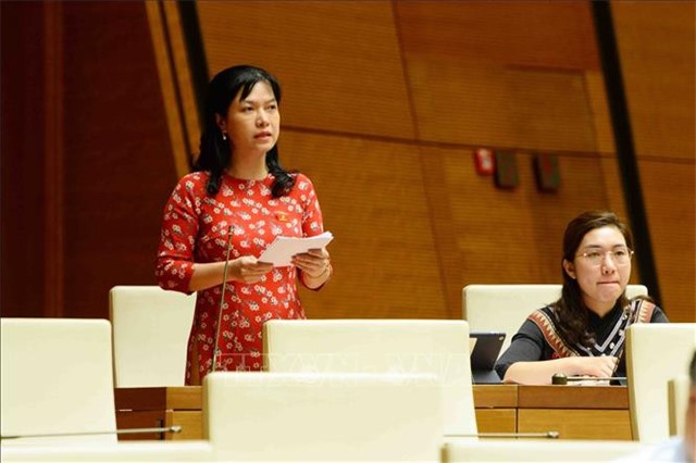 Từng bước tháo gỡ khó khăn, chắp cánh cho nền kinh tế phát triển 