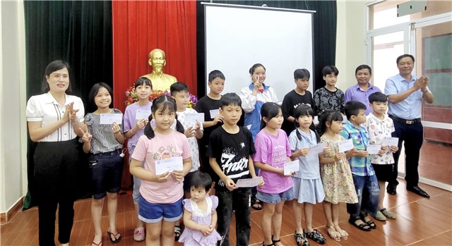 Trung tâm TT-VH thành phố: gặp mặt con em cán bộ, viên chức, người lao động nhân ngày Quốc tế thiếu nhi 1/6