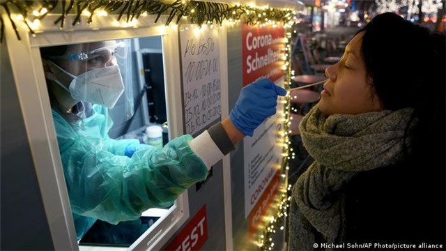 Biến thể phụ BA.5 mới của Omicron nguy cơ lây lan nhanh 