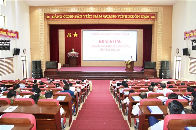 Khai giảng lớp bồi dưỡng đại biểu HĐND cấp xã nhiệm kỳ 2021 – 2026