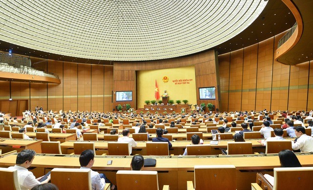 Cần phân biệt sách giáo khoa và sách tham khảo