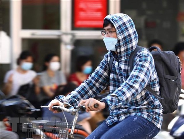 Bắc Bộ ngày nắng nóng, chiều tối và đêm có mưa dông vài nơi 